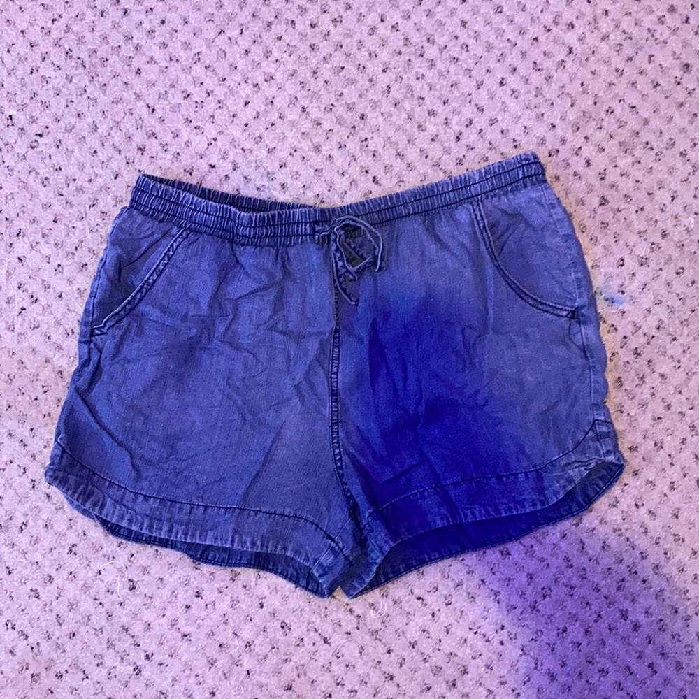 Fake jean shorts